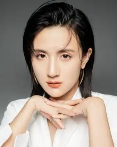 余秋瑶