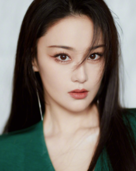 张馨予
