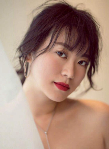 黄璐