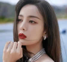 胡丽娜扎