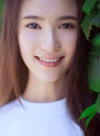 黄伊唯